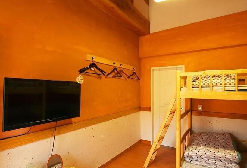 Familienzimmer, Dorandoran Guesthouse