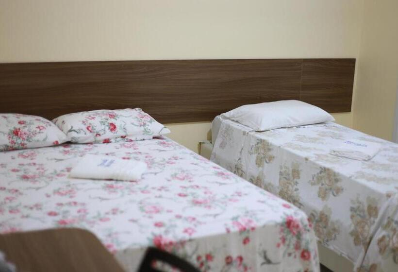 Номер Стандарт Трехместный, Pousada Mecejana