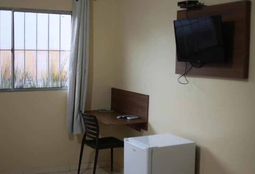 Quarto Quádruplo Estandar, Pousada Mecejana