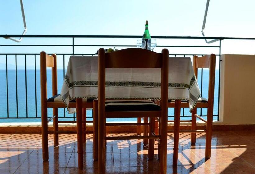 חדר סטנדרט נוף לים עם מרפסת, Villa Panorma