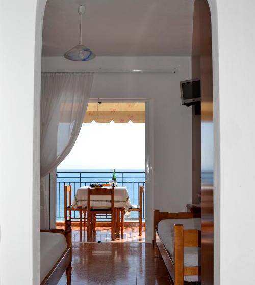 海景标准间带阳台, Villa Panorma