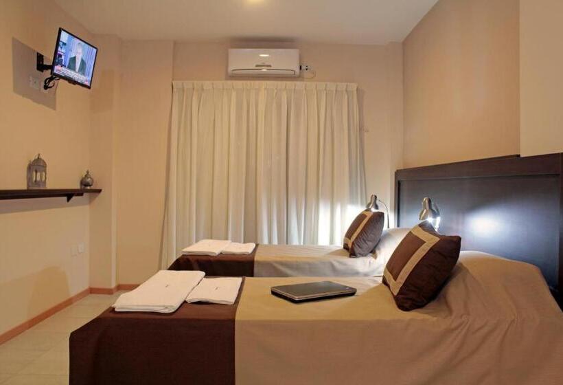 스탠다드 스튜디오, Apart Hotel Granada