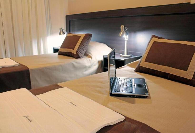 스탠다드 스튜디오, Apart Hotel Granada