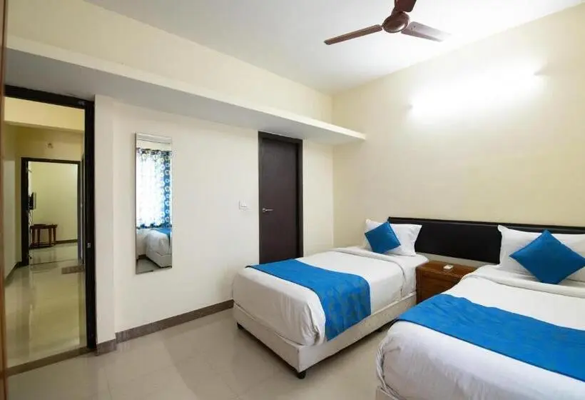اتاق لوکس با بالکن, High Point Serviced Apartment