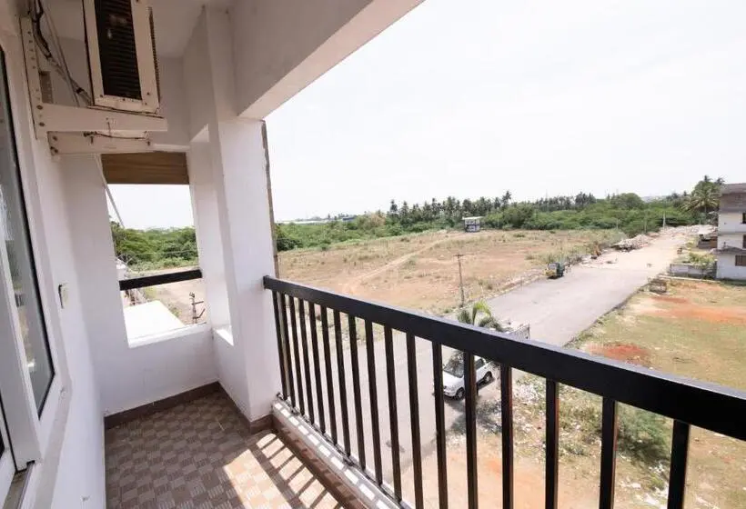 اتاق لوکس با تخت بزرگ, High Point Serviced Apartment