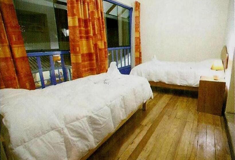 اتاق استاندارد, Chaquill Chak'a