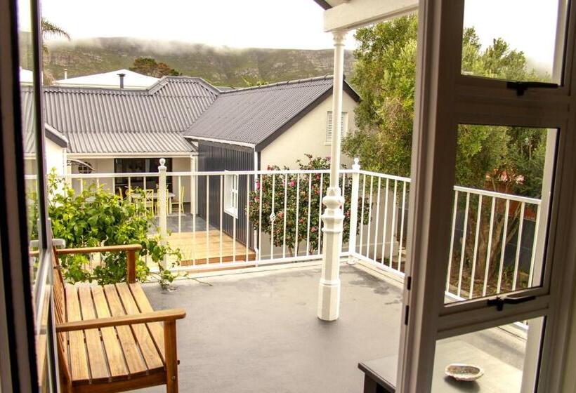 اتاق خانوادگی, Hermanus Champagne Accommodation