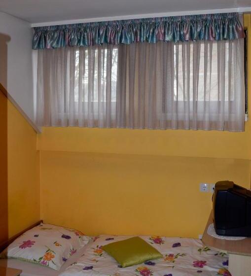 اتاق استاندارد یک نفره, Penzion Gostilna Keber