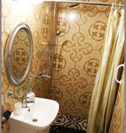 غرفة قياسية سرير كينج, White & Quiet Apartment House