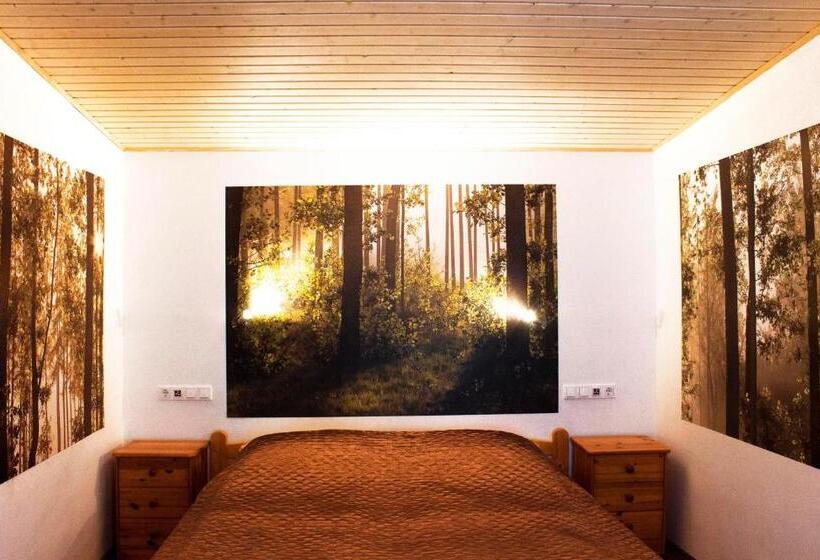 غرفة قياسية سرير كينج, White & Quiet Apartment House