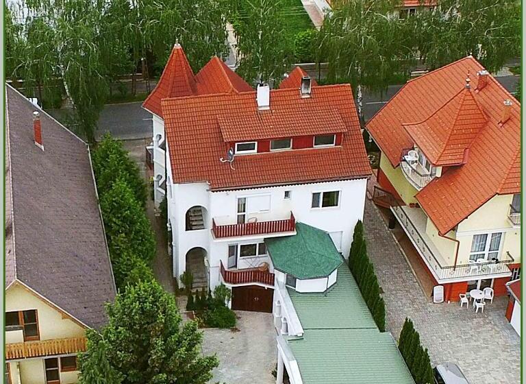 غرفة قياسية سرير كينج, White & Quiet Apartment House