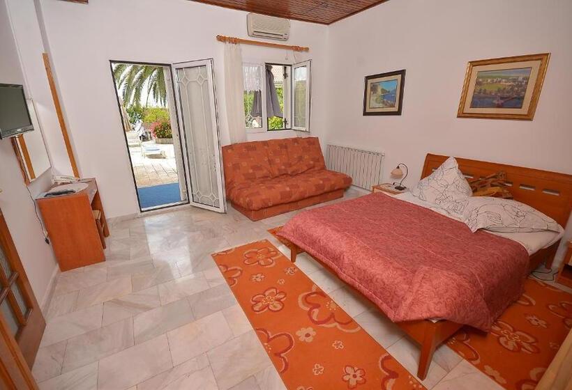 اتاق استاندارد با بالکن, Vila Margot