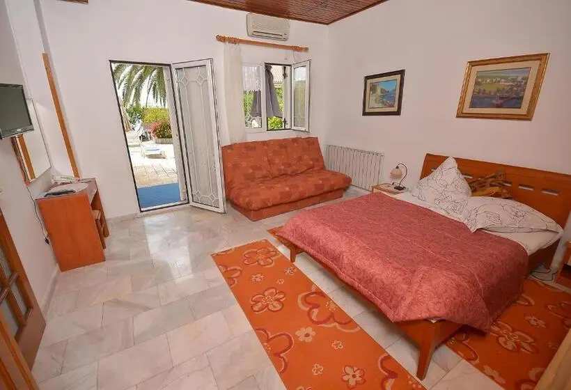اتاق استاندارد با بالکن, Vila Margot