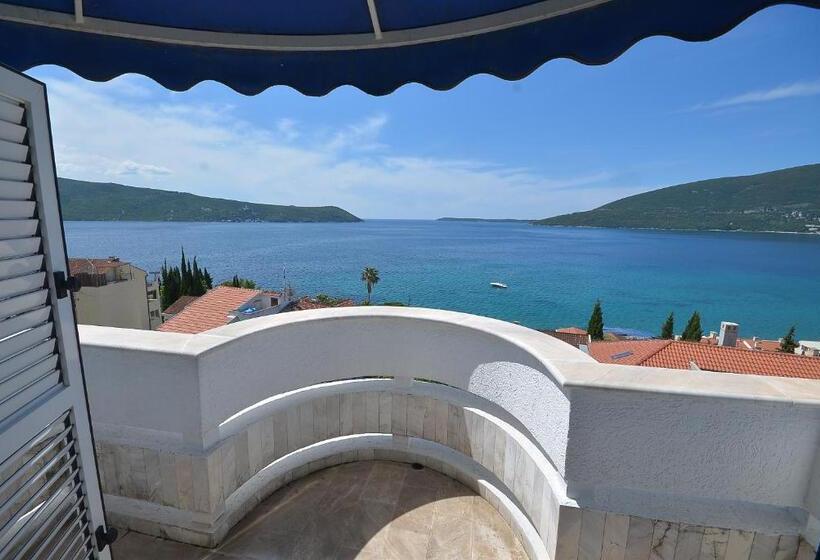 اتاق استاندارد با بالکن, Vila Margot