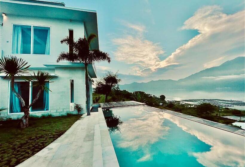 Deluxe Szoba Kind Size Bed, Volcano Terrace Bali