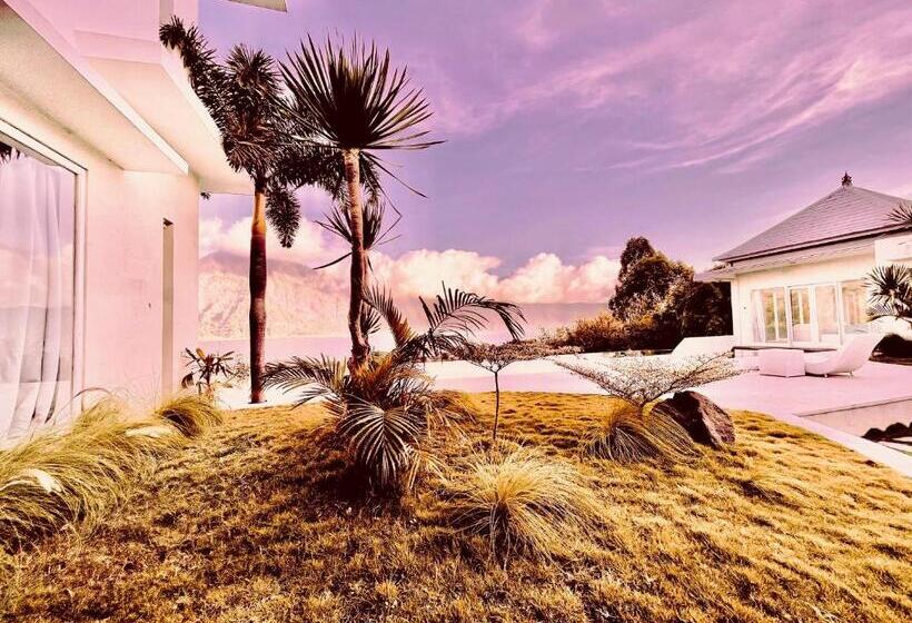 Superior Szoba, Volcano Terrace Bali