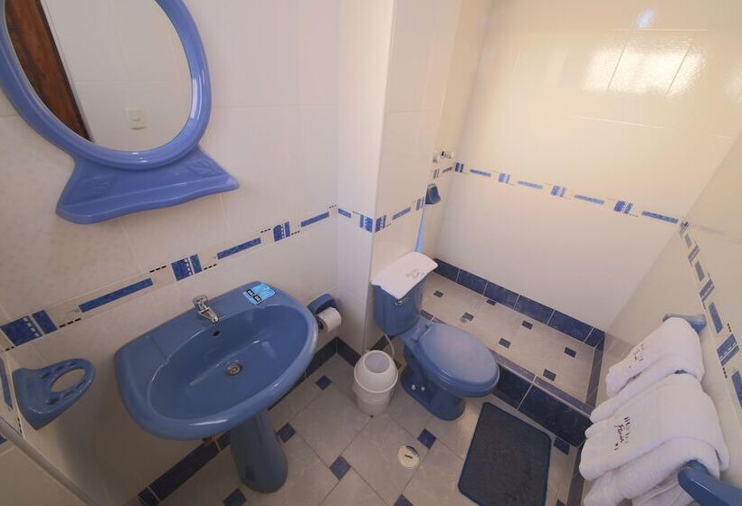 غرفة قياسية ثلاثية, Hostal Florida