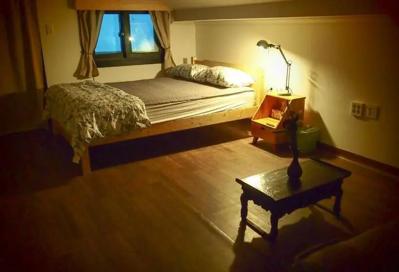 バス共有のスタンダードルーム, Mua Guesthouse