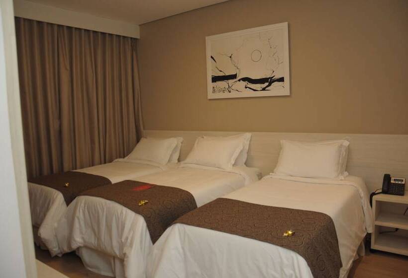 חדר סטנדרט לשלושה, Recanto Maestro