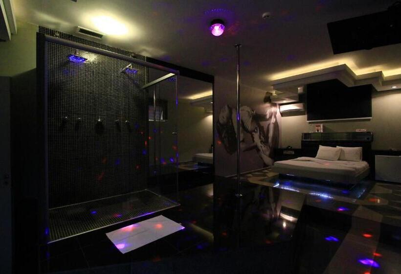 Quarto Deluxe, Movie Inn Motel E Hospedagem