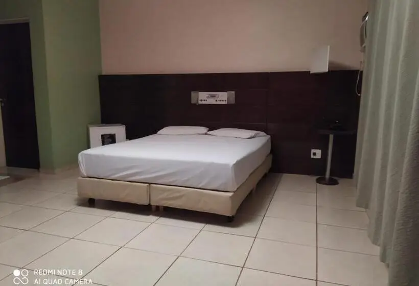 Standard-studio, Movie Inn Motel E Hospedagem