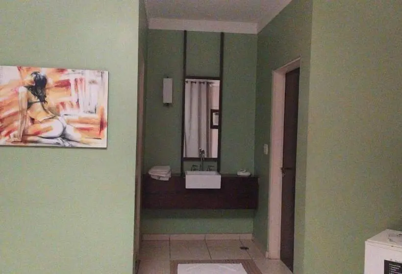 Standard-studio, Movie Inn Motel E Hospedagem