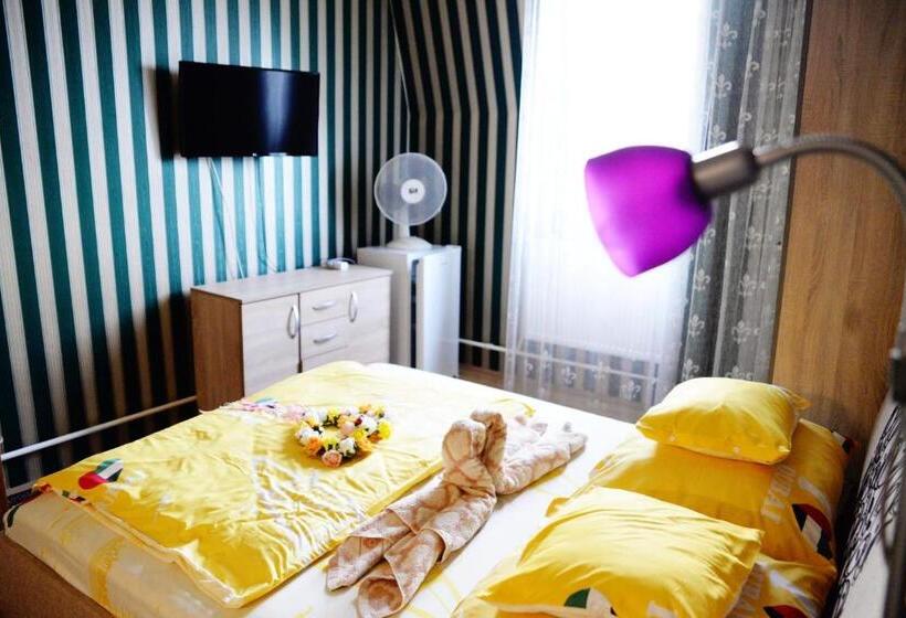 디럭스 룸, Jocó Panzió