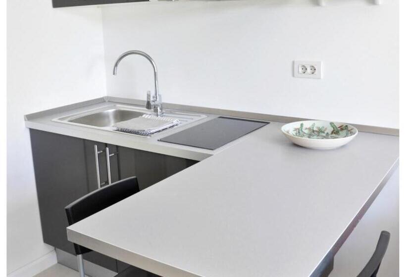 استودیوی استاندارد, Apartments & Rooms Artemus Belveder