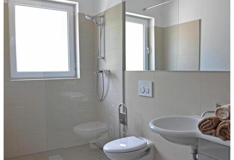 آپارتمان دوبلکس 1 خوابه, Apartments & Rooms Artemus Belveder