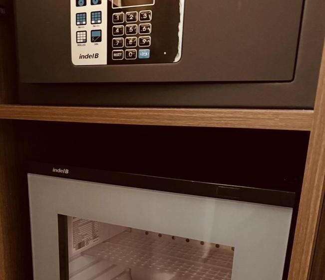 اتاق استاندارد, Apartments & Rooms Artemus Belveder