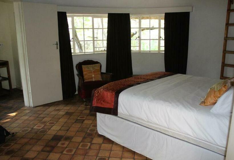 کلبه ییلاقی, Limerick Cottages