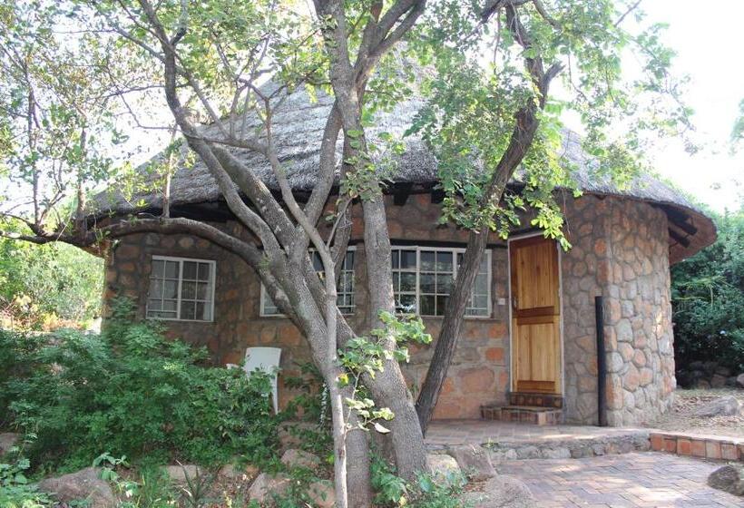 کلبه ییلاقی, Limerick Cottages