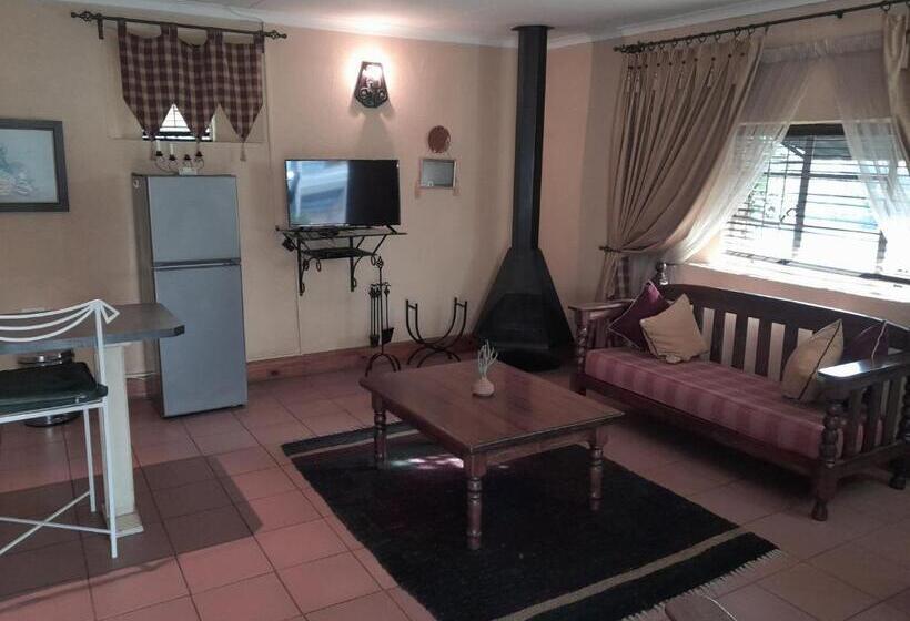 חדר סופריור עם מיטת קינג, Longtom Farm Guesthouse