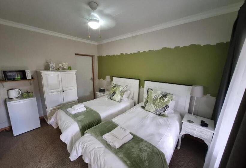 חדר סטנדרט נוף לגינה, Longtom Farm Guesthouse