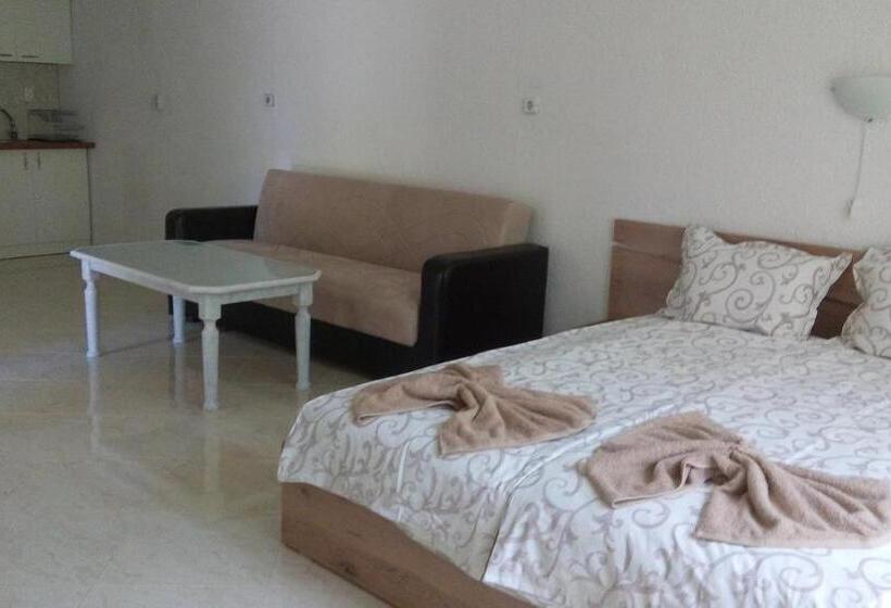 Трехместный Номер Deluxe, Villa Pita