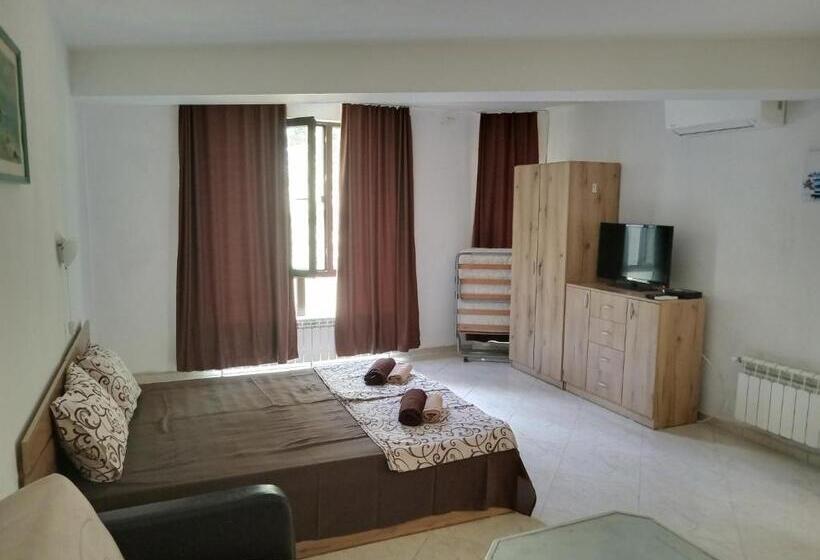 Апартаменты 2 Спальни, Villa Pita