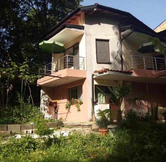 Апартаменты 2 Спальни, Villa Pita