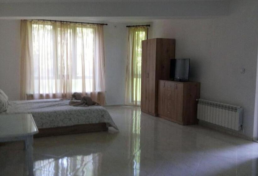 Трехместный Номер Deluxe, Villa Pita