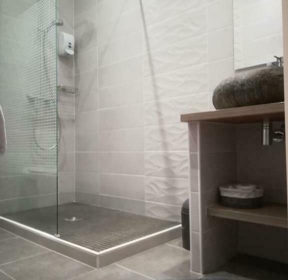 Номер Стандарт Вид на Сад, France Hôtel