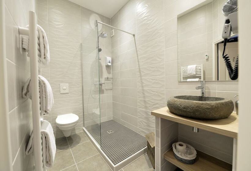 Номер Стандарт, France Hôtel