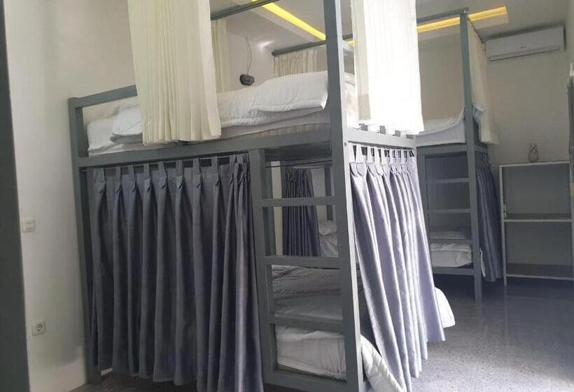 共用房间的床, Nipah Villas