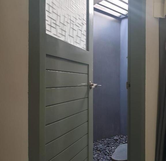 共用房间的床, Nipah Villas