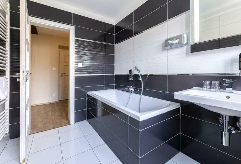 اتاق لوکس, Apartmány U Pavla