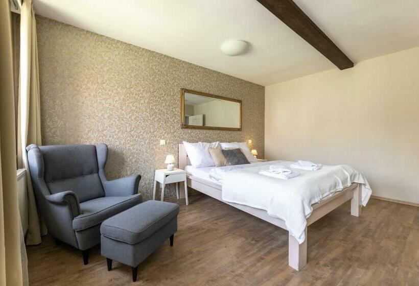 اتاق لوکس, Apartmány U Pavla