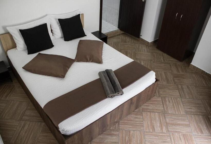 חדר סטנדרט, Daddy House