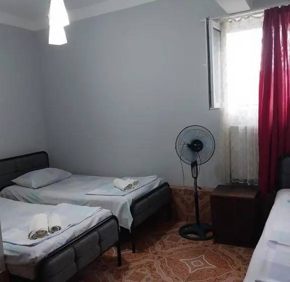 اتاق استاندارد سه نفره, Gonio Apsaros House