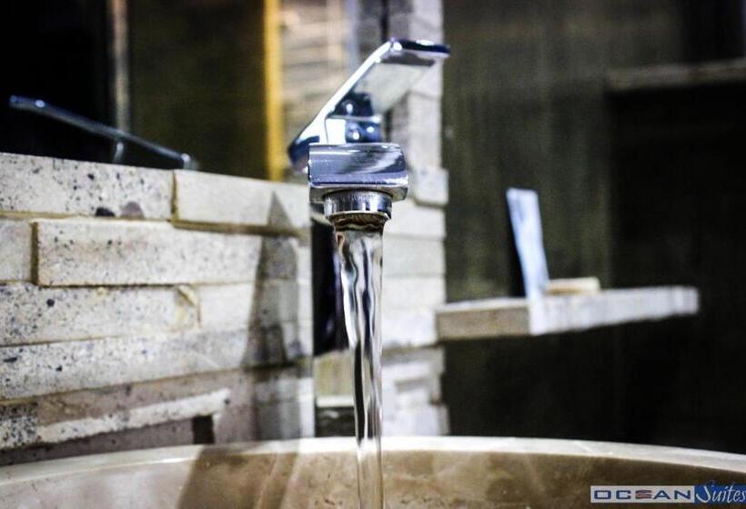 小型套房带阳台, Ocean Suites