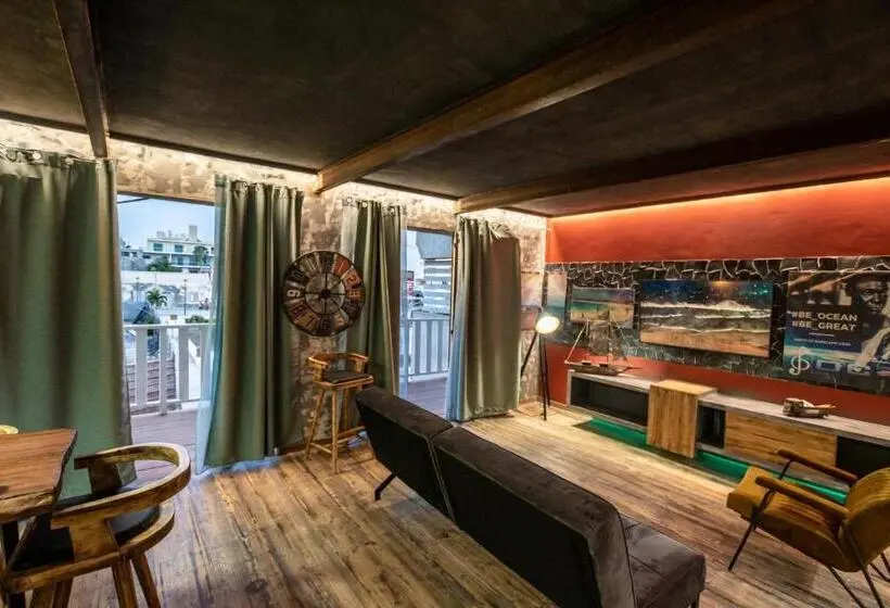 اتاق لوکس با چشم‌انداز دریا, Ocean Suites