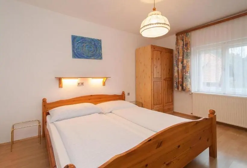 1 Bedroom Apartment Mountain View, Lug Ins Land