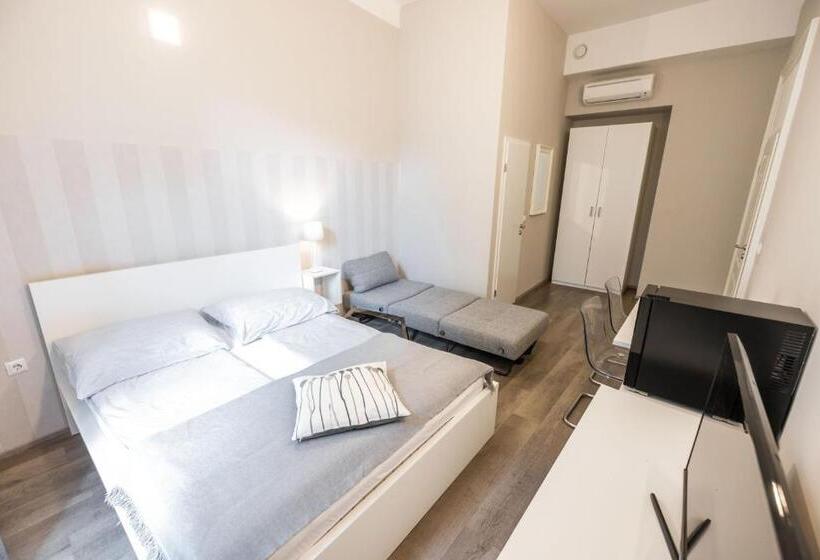 اتاق استاندارد سه نفره, 4flats